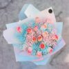 Rosas y giphsophilia de colores - Imagen 2