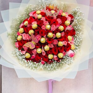 Ramo de rosas con chocolates
