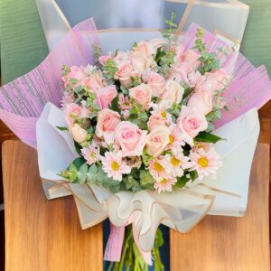 24 rosas con margaritas